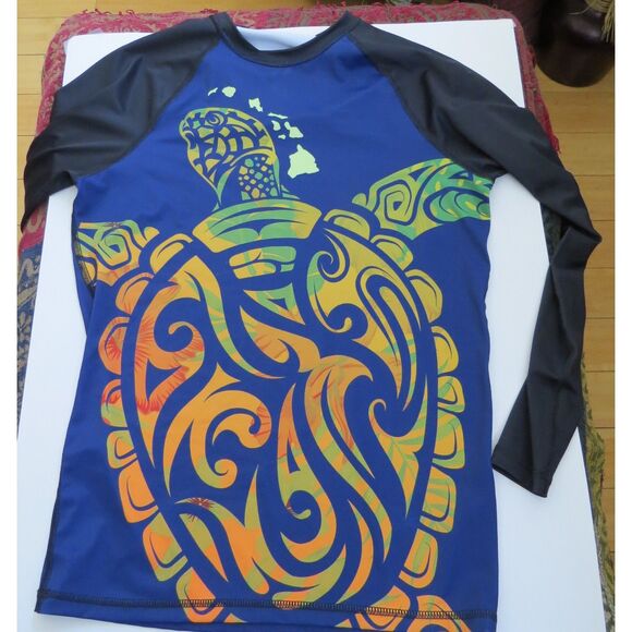 Victory Built Men's Sea Turtle Rash Guard  large  EUC  made in the U.S.A. - Picture 3 of 6